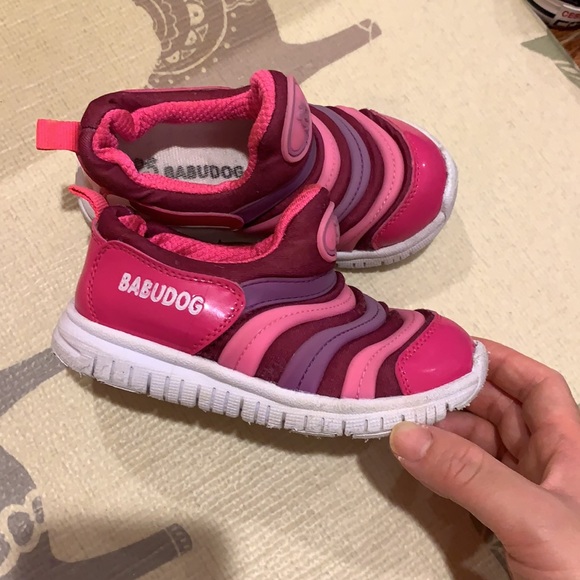 Kid’s shoes - Picture 4 of 5